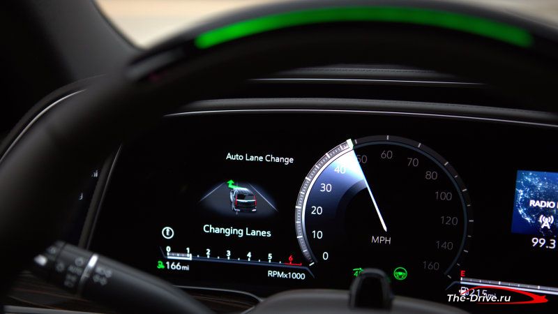 Следующее поколение Cadillac Escalade Super Cruise прибывает в 2021 с автоматической сменой полосы движения