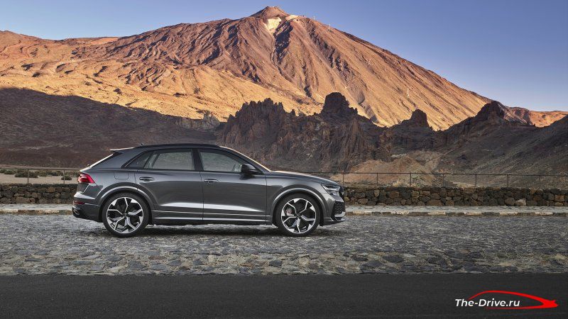 Audi RS Q8 - Стартовая цена на новый кроссовер