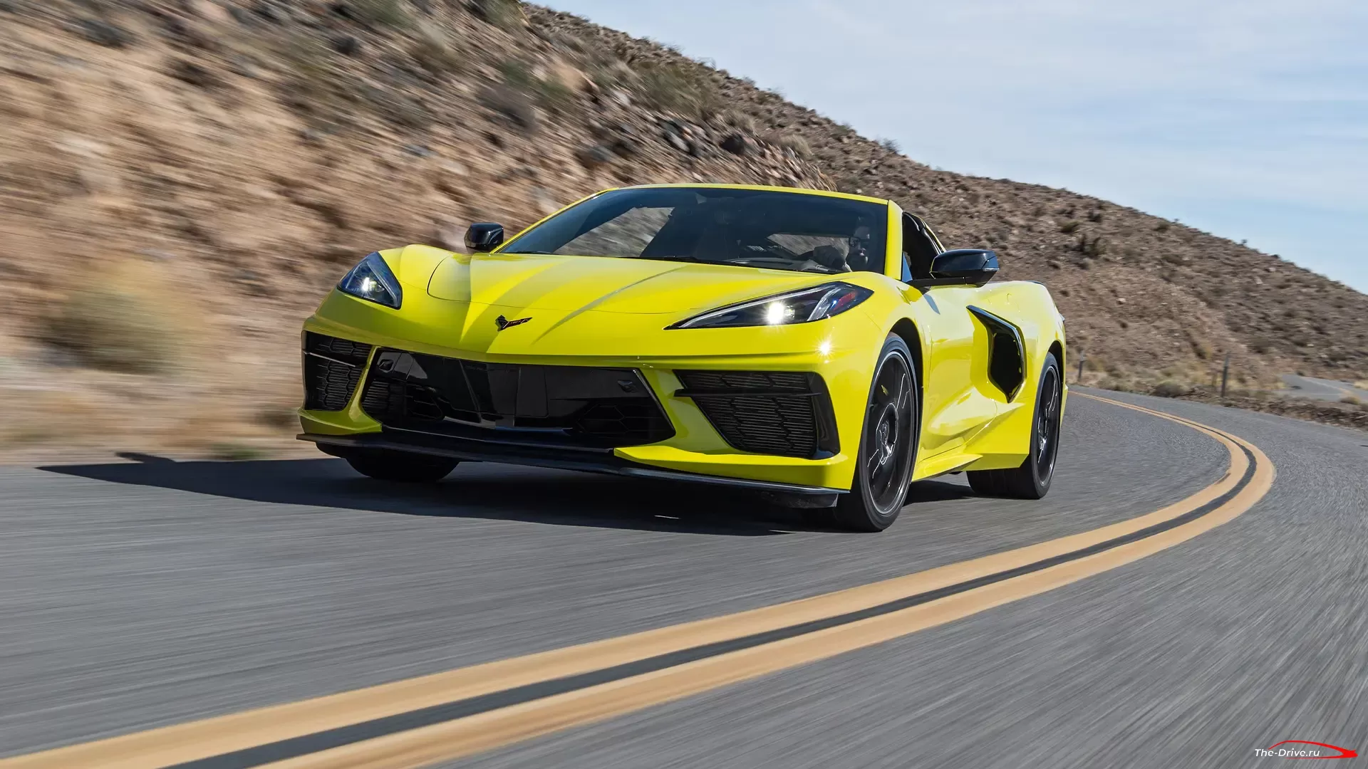 GM приостанавливает все новые заказы на Chevrolet Corvette 2020 года