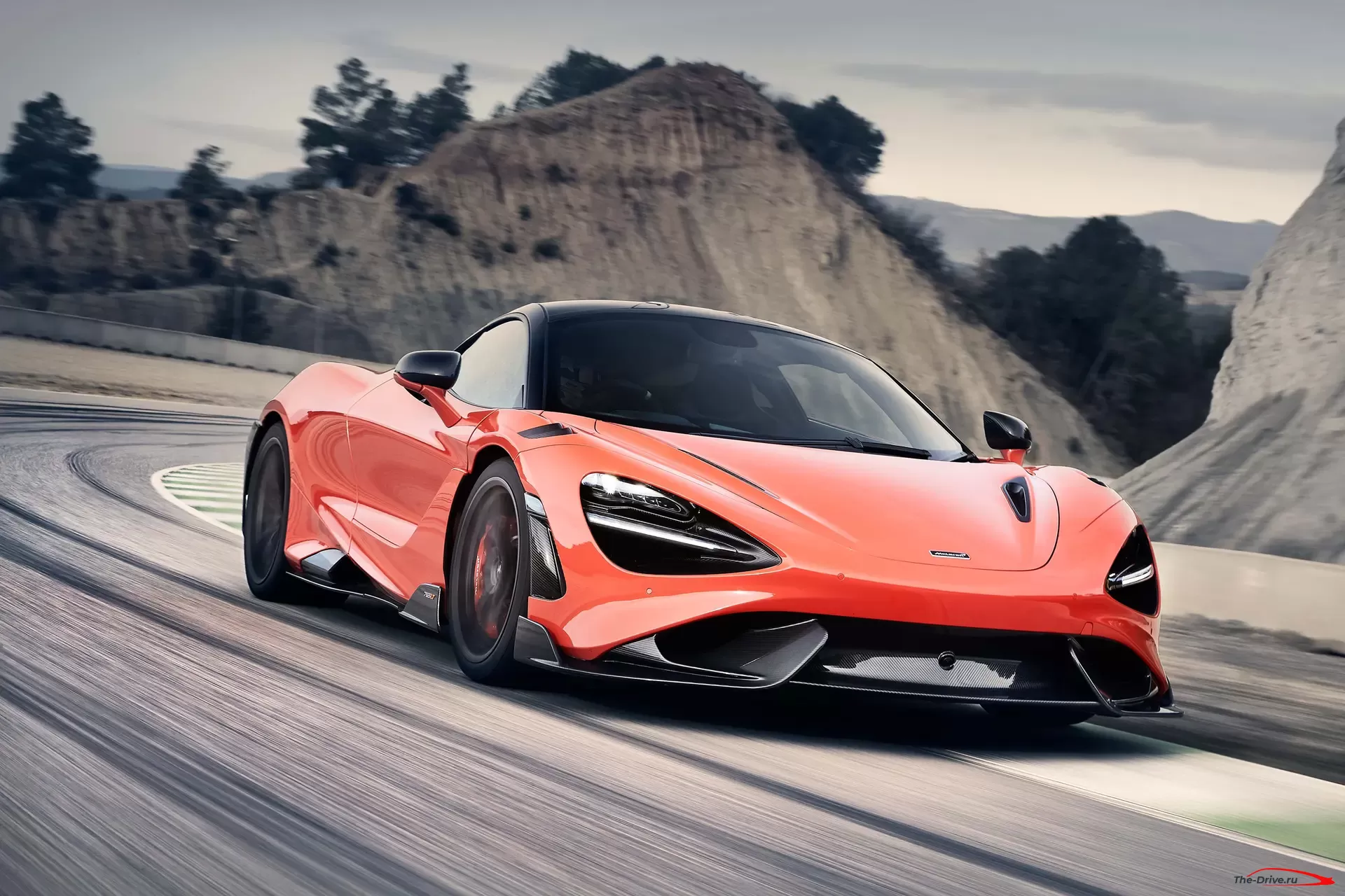 McLaren 765LT - Лимитированный выпуск получил свою цену в $385,000 долларов