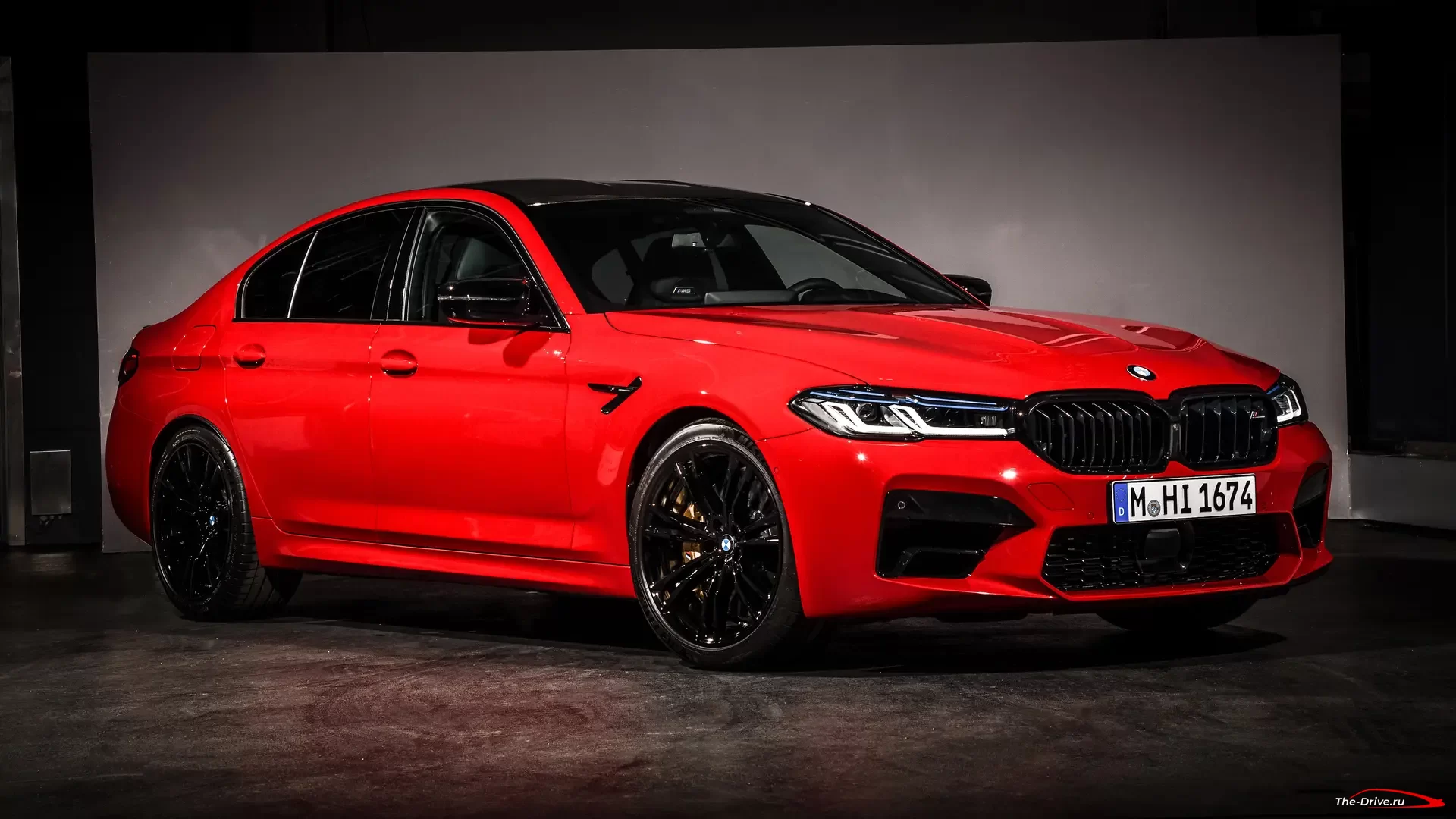 BMW M5 2021 года принимает новые стили и технические обновления от регулярной 5 серии