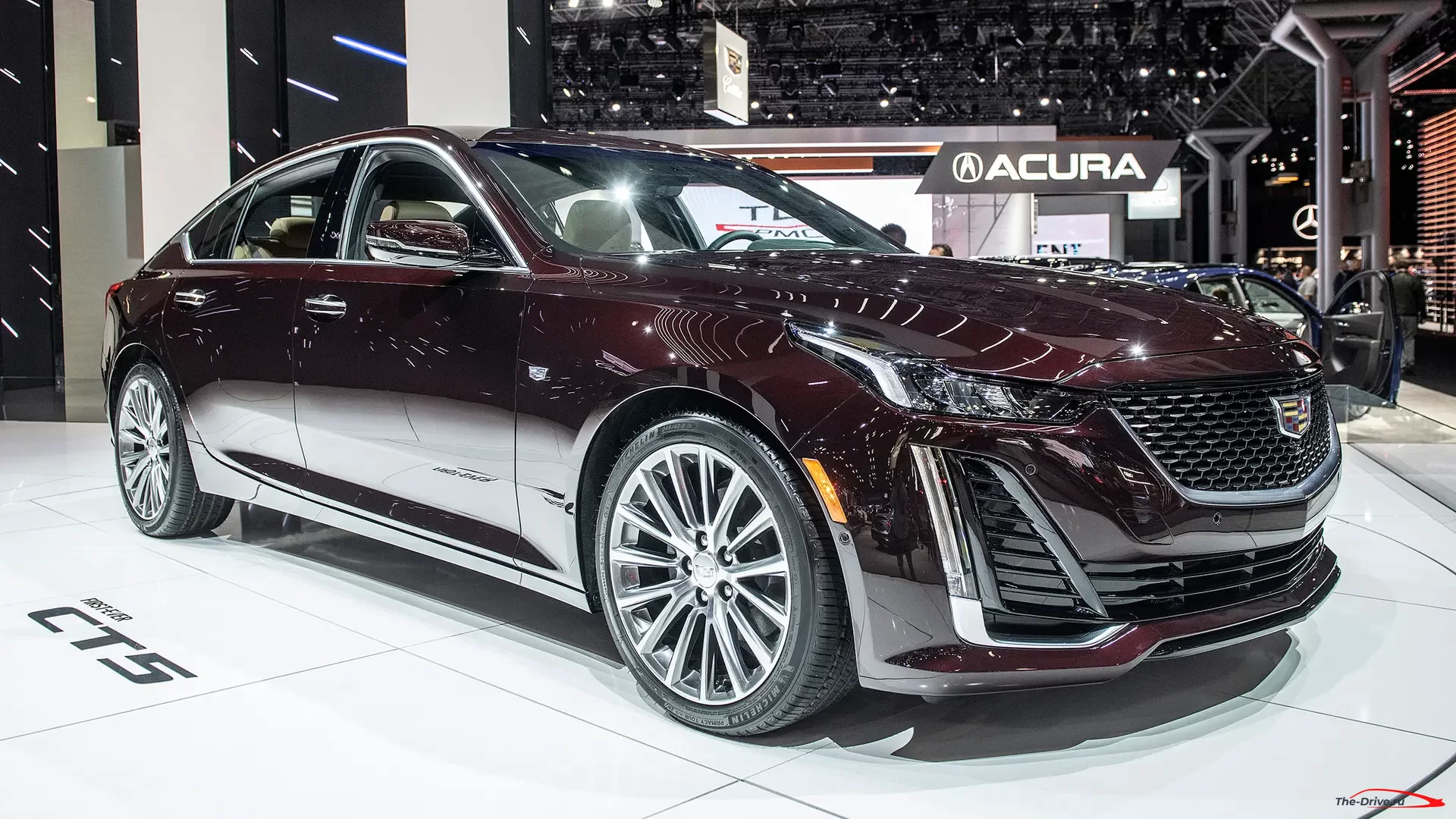 Cadillac CT5 2021 года в пакете Diamond Sky Special Edition