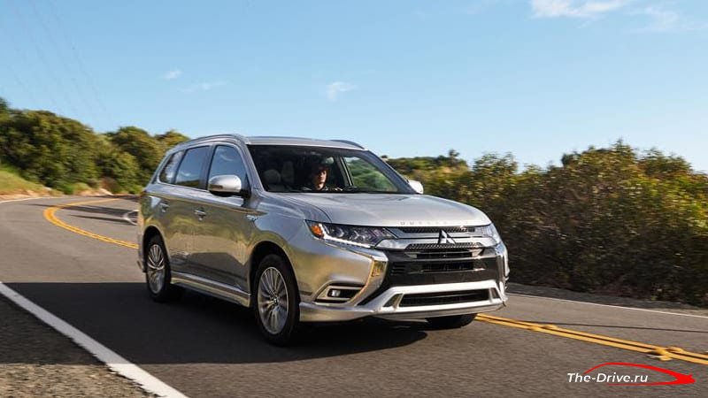Mitsubishi Outlander PHEV 2021 года получит больше мощности и дальность движения