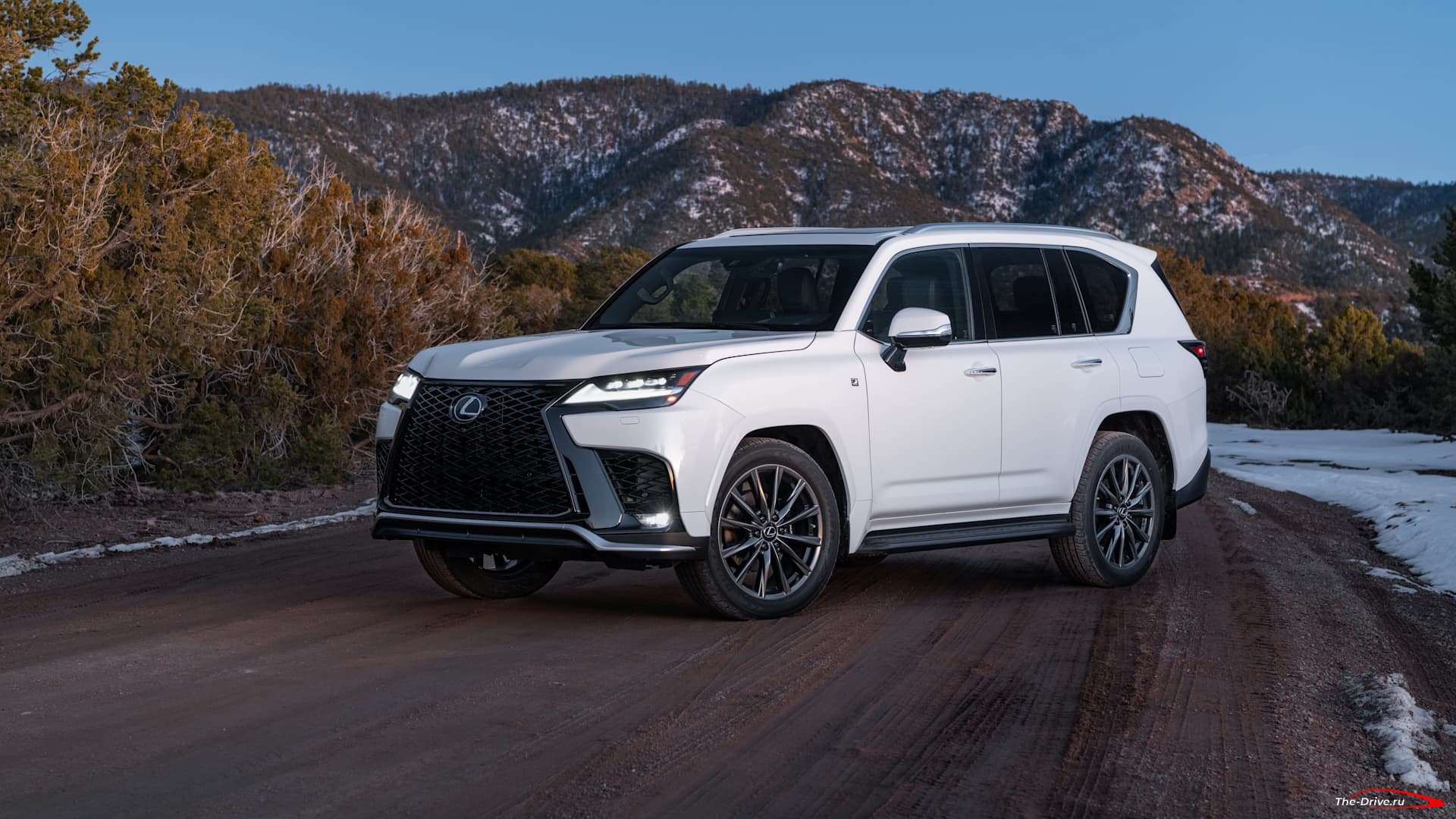 Lexus LX 600 2022 года - Обзор | Солидный, стильный мягкий внедорожник